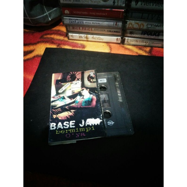 Kaset Pita Base Jam