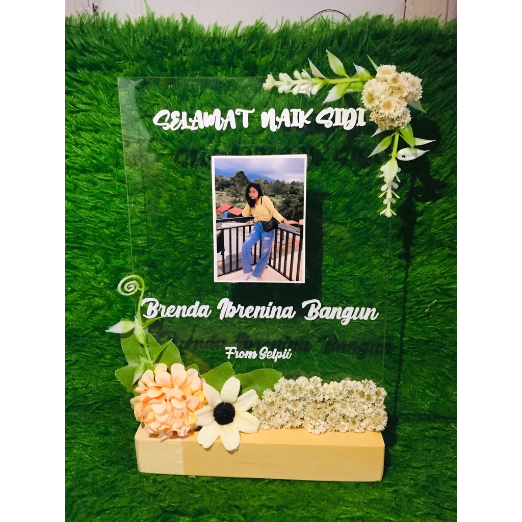 akrilik lettering/ akrilik custom/ kado ultah/kado nikah/kado wisuda