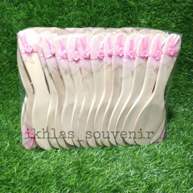 SOUVENIR PERNIKAHAN CENTONG KAYU