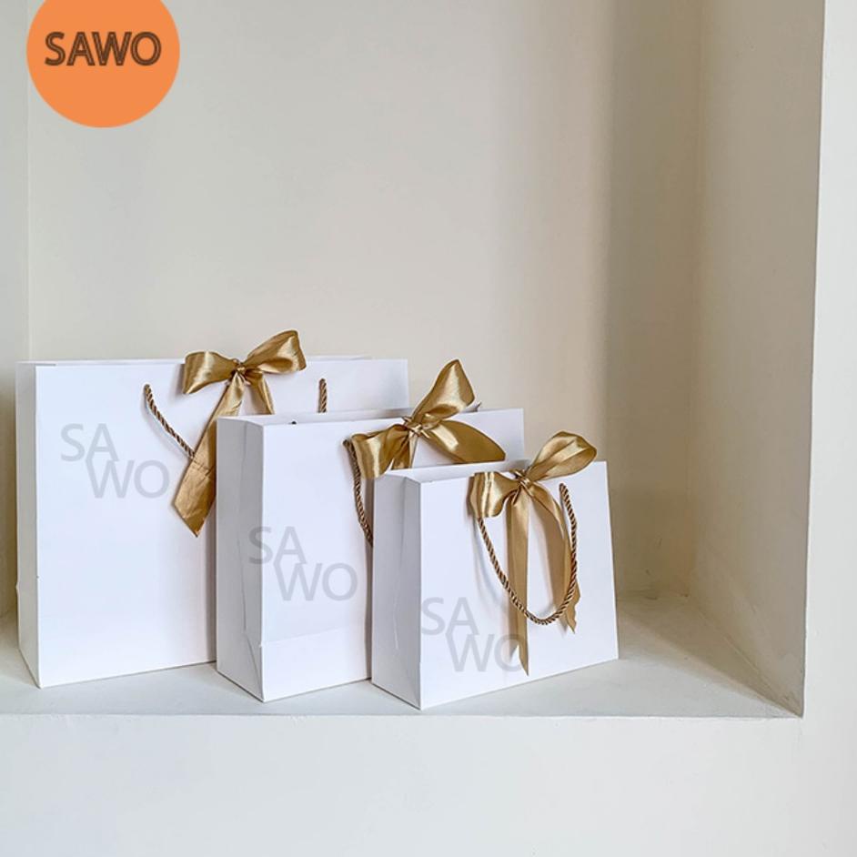 

Grosir Terbaru Paper Bag Putih With Satin Ribbon Termasuk Pita | Elegant White Kado Kantong Kertas Bingkisan Hadiah