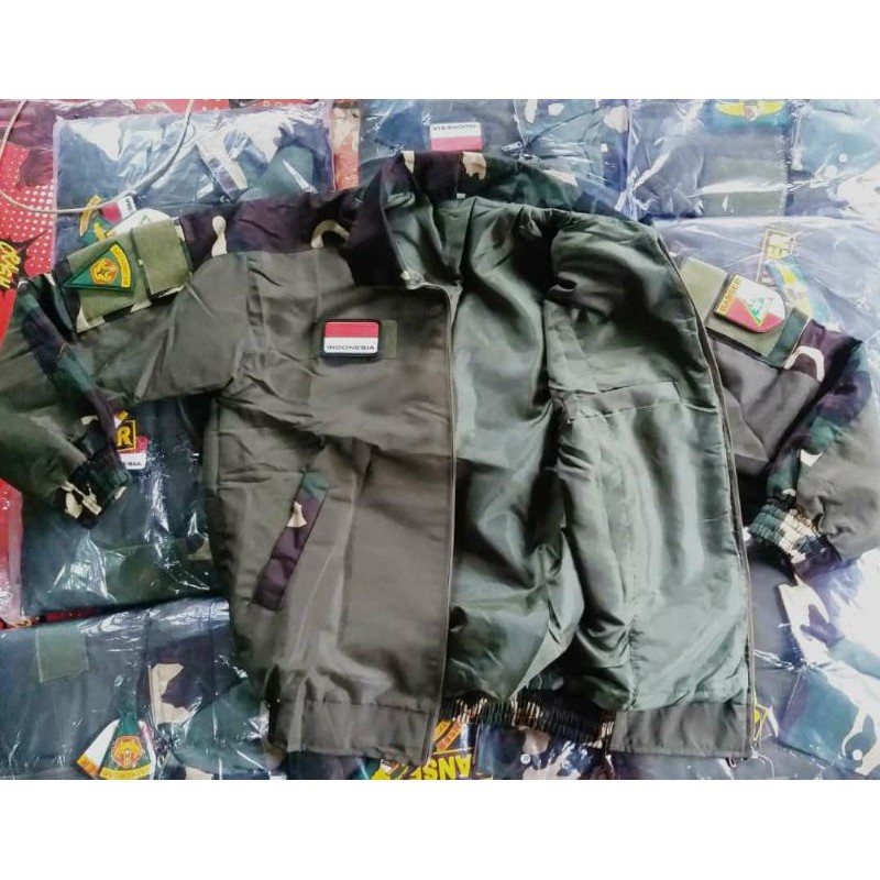 JAKET BOMBER KOMBINASI BANSER KATUN TWILL