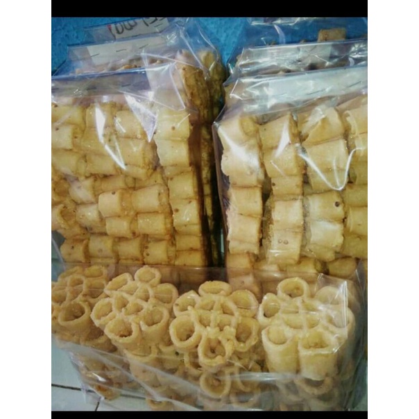

Kembang Goyang / Seroja