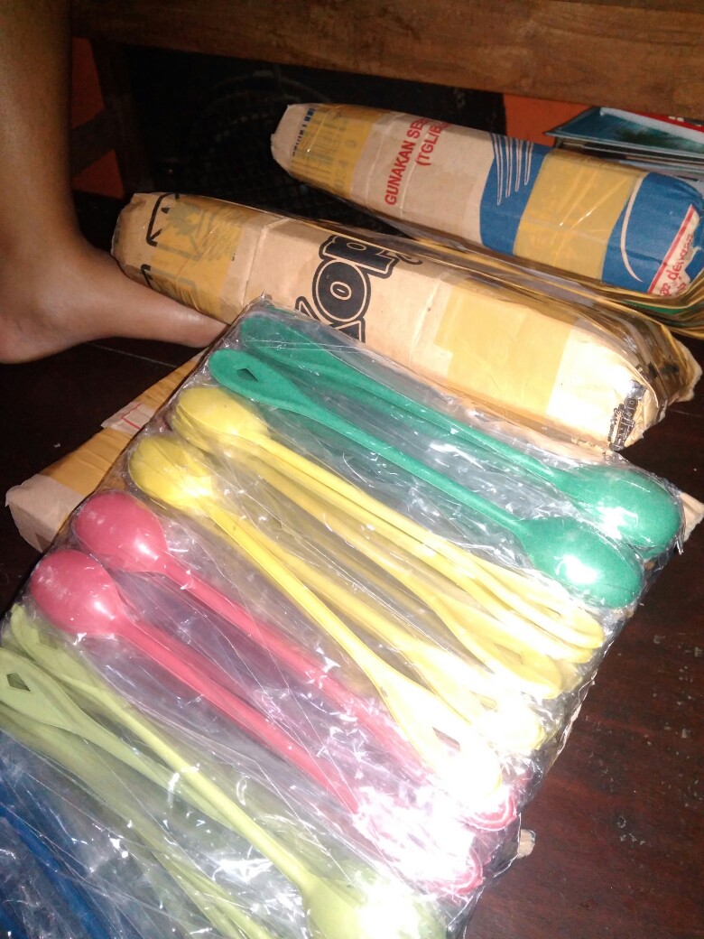 Isi 100pcs Sendok Jus Lokal Kemasan Plastik