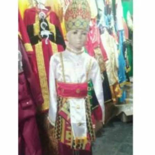 Baju adat lampung dewasa