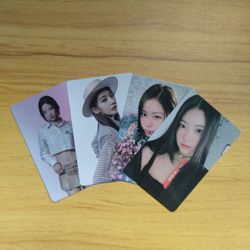 LE SSERAFIM PHOTOCARD ALBUM FEARLESS MONOCHROME PC SAKURA EUNCHAE GARAM KAZUHA CHAEWON YUNJIN