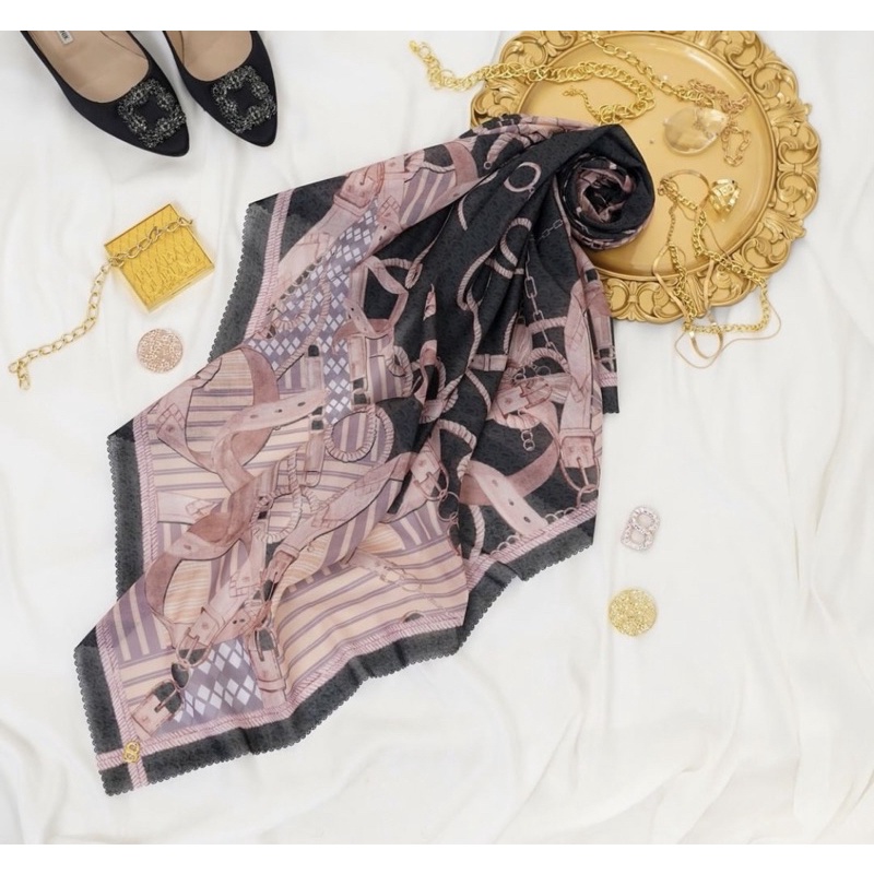 CHAIN 2: LA BELLA SERIES BUTTONSCARVES