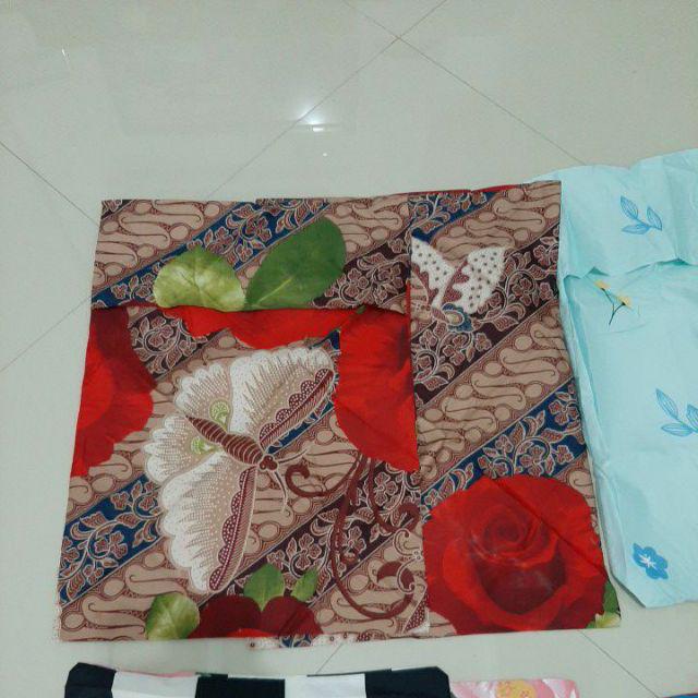 Set Sarung Bantal / Guling Merk Carmina - Halus Disperse Print - Sarban Isi 2 Batik