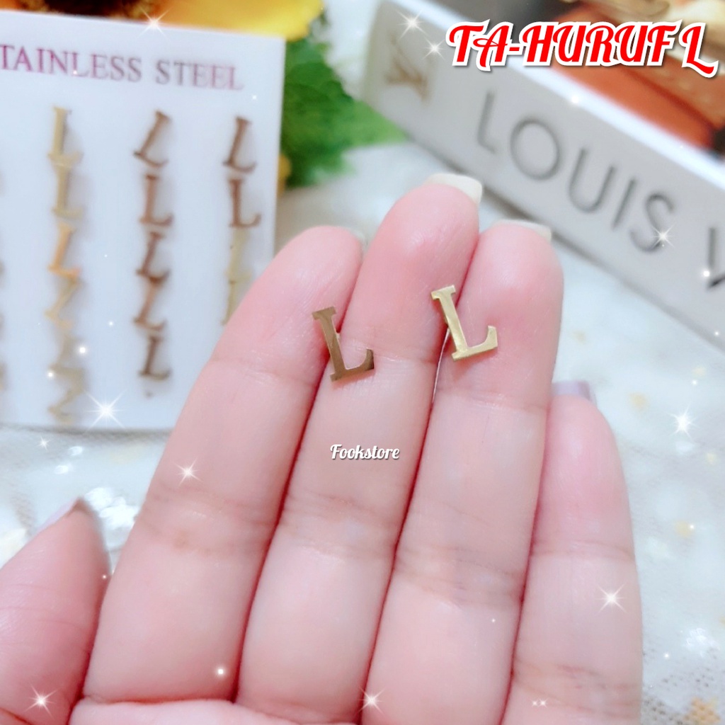 TERBARU ANTING TUSUK TITANIUM HURUF/ANTI KARAT/ANTI ALERGI