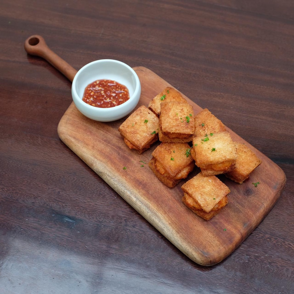 

Menbosha (Fried Shrimp Toast)