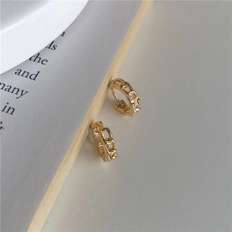 Roselife 1 Pasang Anting Bulat Kecil Model Rantai Twisted Gaya Vintage Untuk Wanita