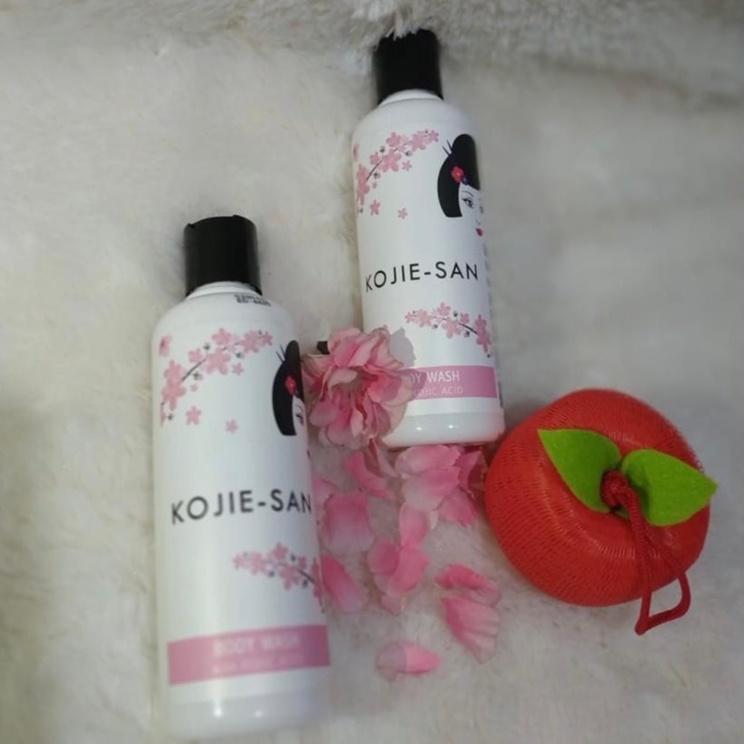 ✨ AKU MURAH ✨KOJIE SAN SERIES - Body Wash / Body Scrub / Brightening Soap