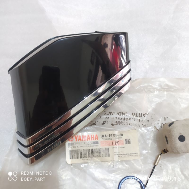 sambungan cover box accu aki rx king rx king bagian kiri original yamaha nos