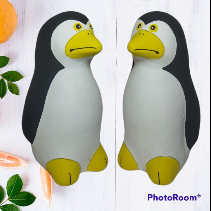 CELENGAN  KARAKTER PINGUIN TANAH LIAT/BESAR/UNIK/LUCU