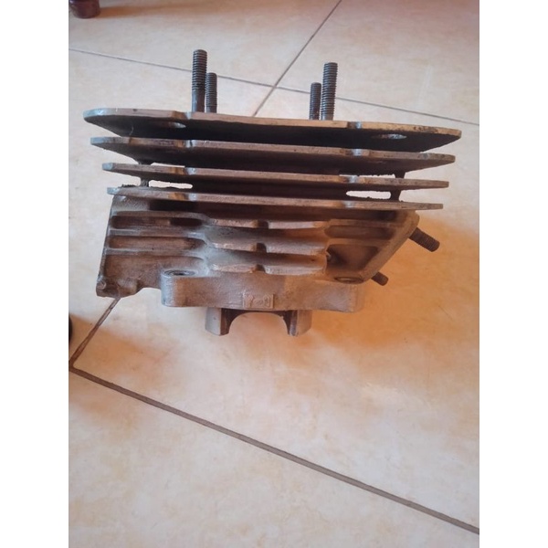 Blok Y1 rxz OS 75king kondisi baik set ring dan seher .belum OB