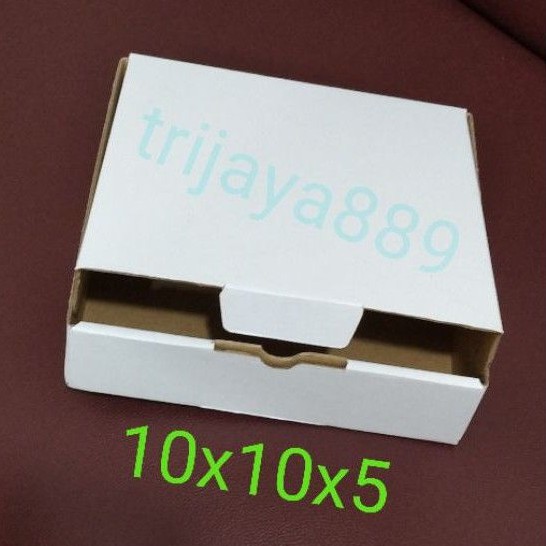 

kardus box pizza/diecut uk 10x10x5 PUTIH