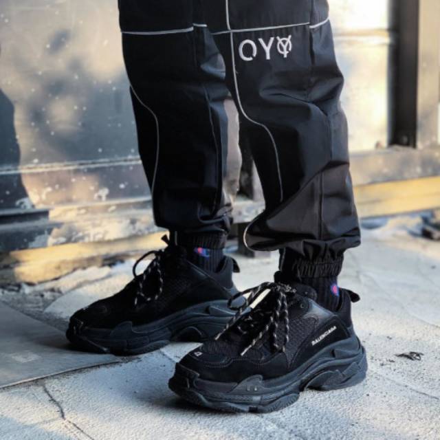 travis scott blue low