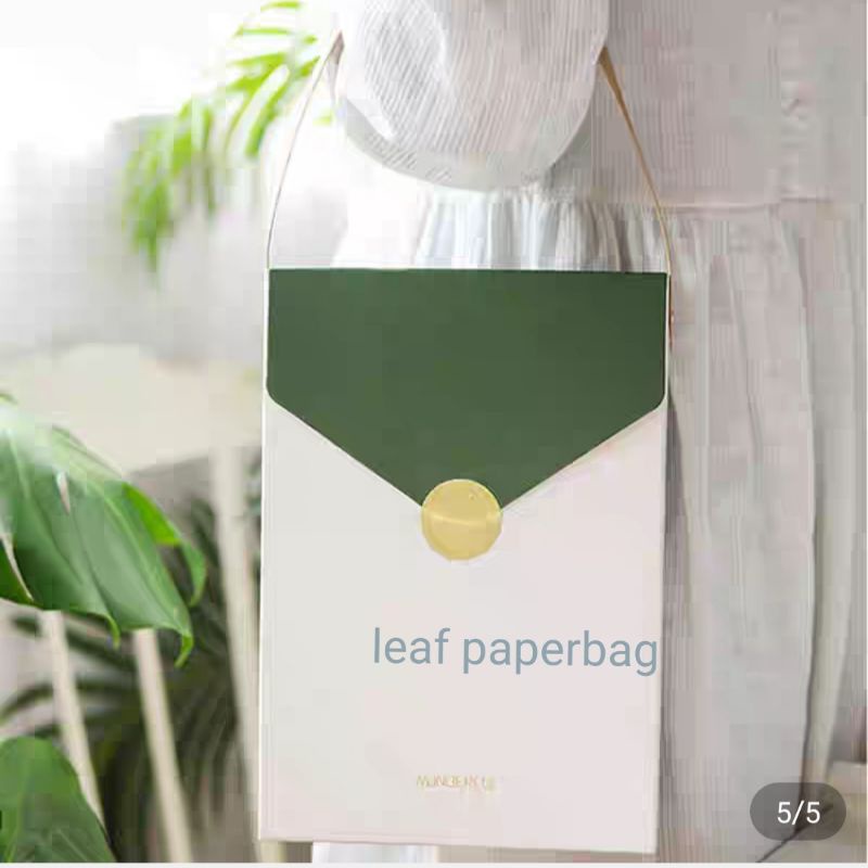 

Gift box premium / tas hadiah/ goodie bag / paper bag tenteng model tas unik tebal mewah / kantongan kado bestie tebal