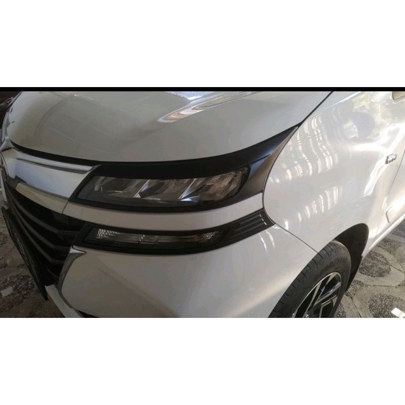 Garnis lampu depan All new Toyota Avanza Xenia 2019 2020 2021 hitam doff