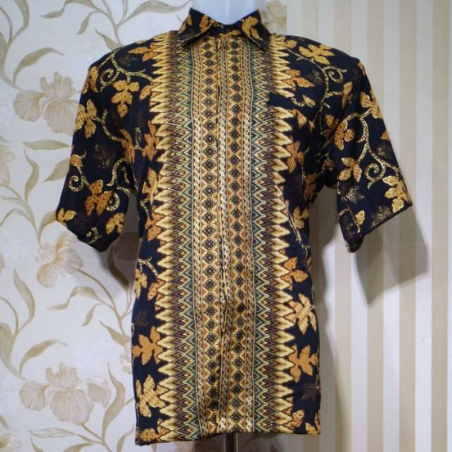 Hem batik / kemeja casual / kemeja formal / kemeja batik murah berkualitas / kemeja kondangan