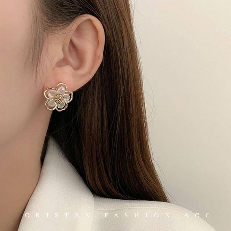 Anting Mutiara Bahan Metal Gaya Korea Untuk Wanita