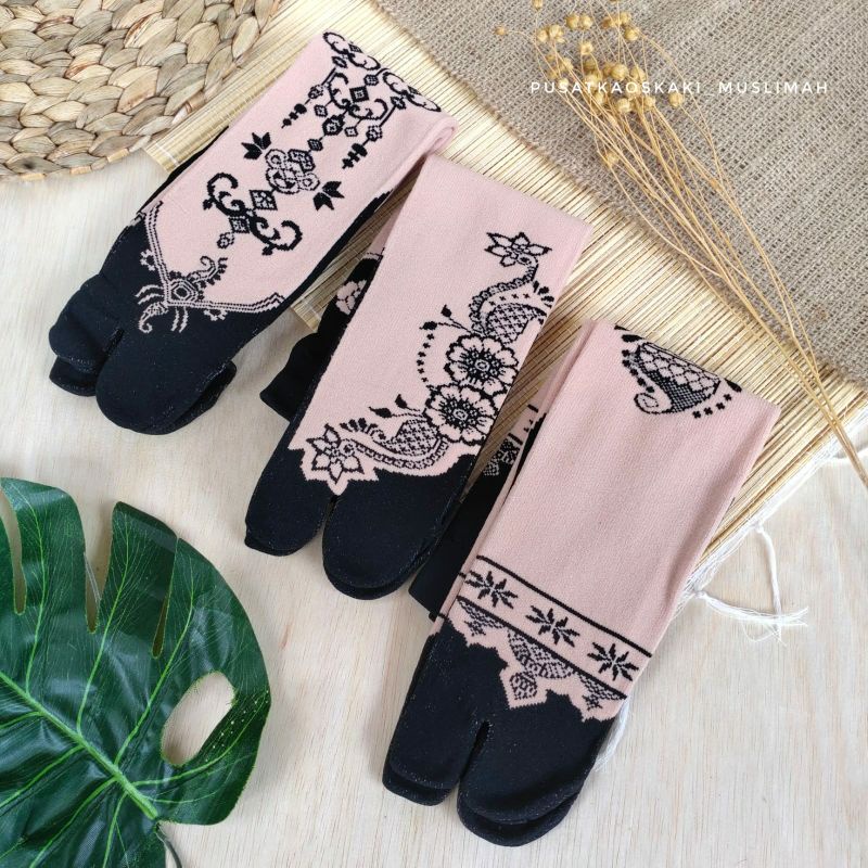 [12 PASANG] KAOS KAKI MOTIF CREAM SERIES BAHAN NILON