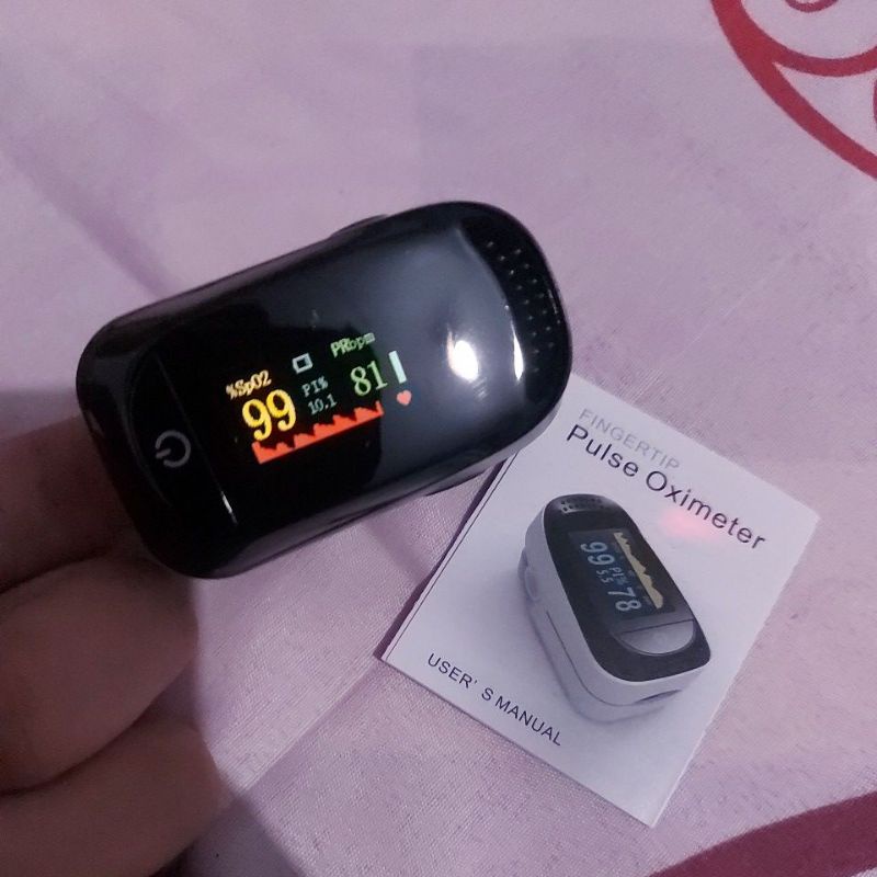 Fingertip Pulse Oximeter Portable Alat Ukur Oksigen dan Detak Jantung