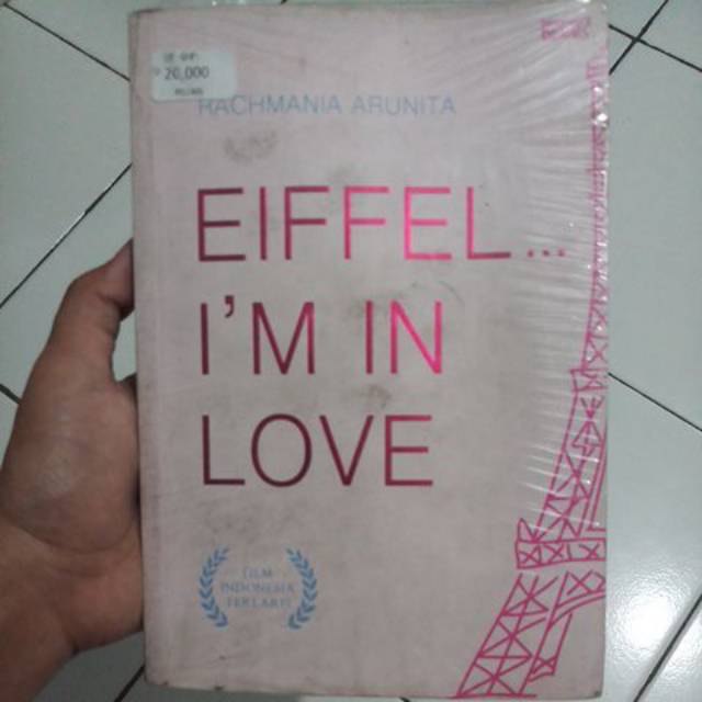 NOVEL EIFFEL I'M IN LOVE