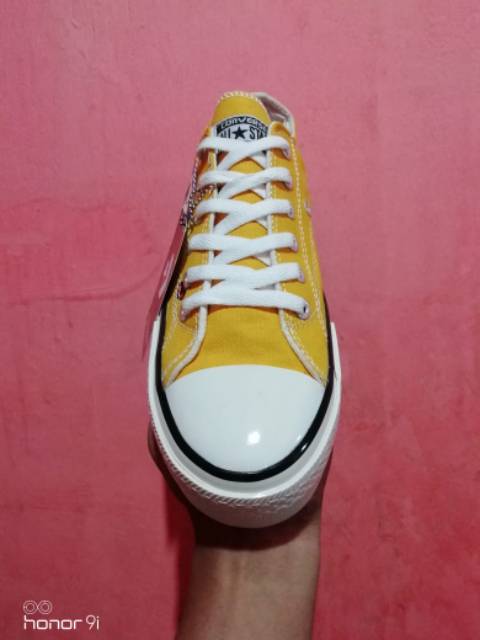 SEPATU CONVERSE CT 70s Glossy/mengkilap Kuning yellow Low Elmo / doraemon