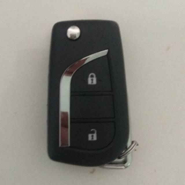 Kunci remote Toyota innova reborn tipe V