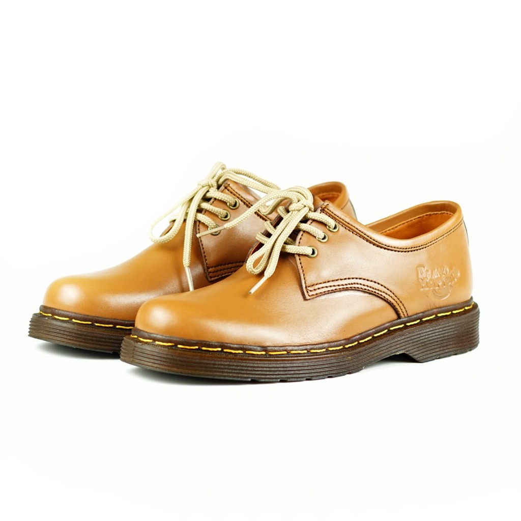 dr martens 1060