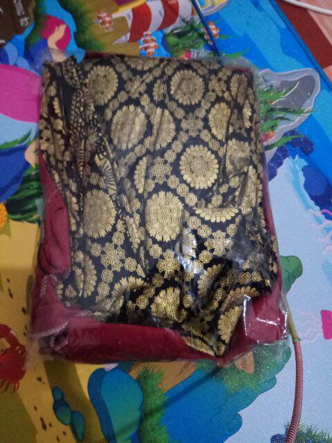 Couple Batik Raisa Prada Soegiharto