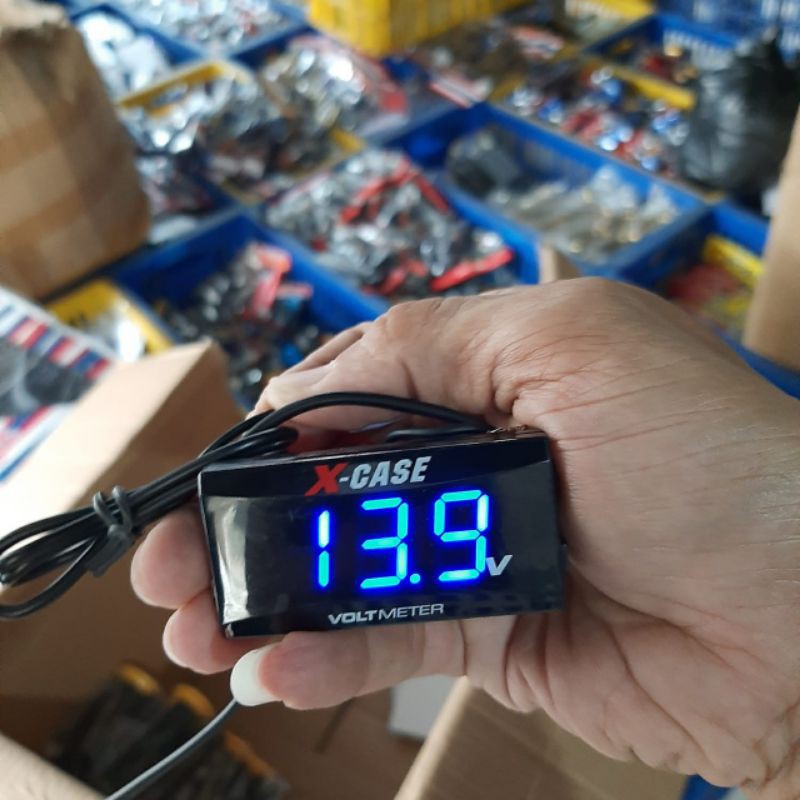 Voltmeter kotak mini