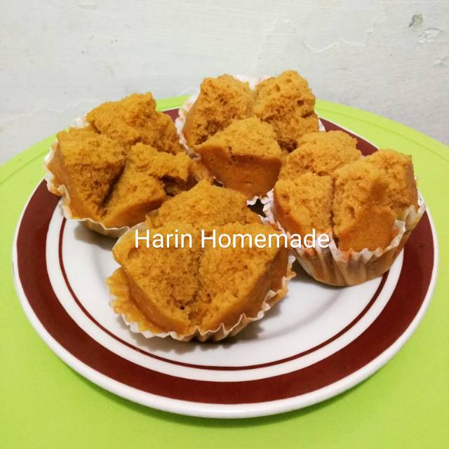 

Bolu kukus / Kue gula merah