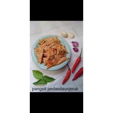 

100gram PANGSIT PEDAS DAUN JERUK ENAK GURIH DAN KRIUKK