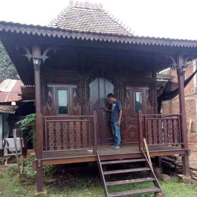 View Rumah Panggung Jati Gif