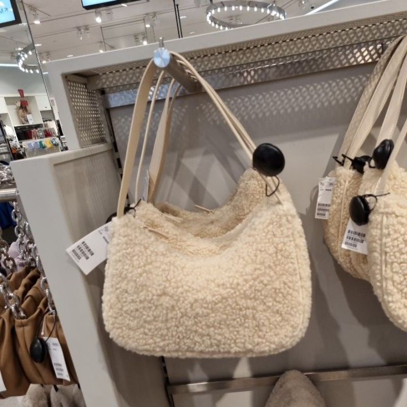 Tas putih bulu midi H&M JASTIP jasa titip