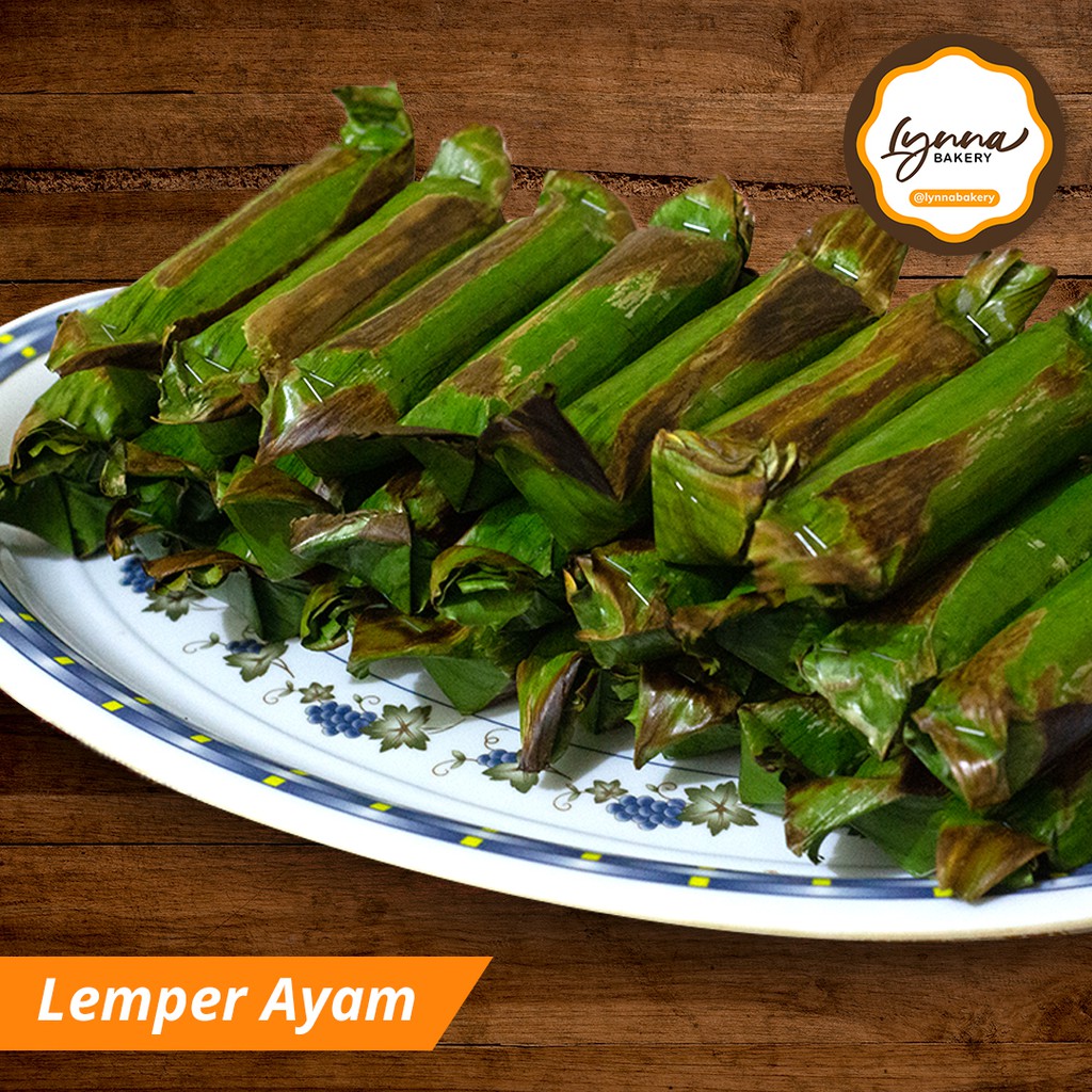 

Lemper isi Ayam by Lynna Bakery