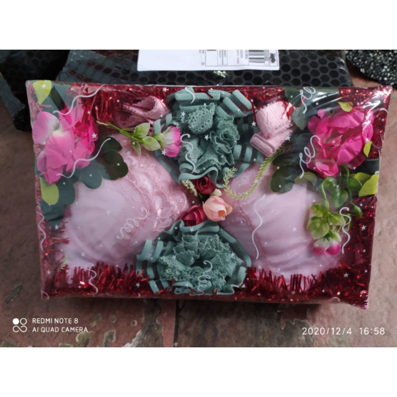 PARSEL HANTARAN PAKAIAN DALAM WANITA