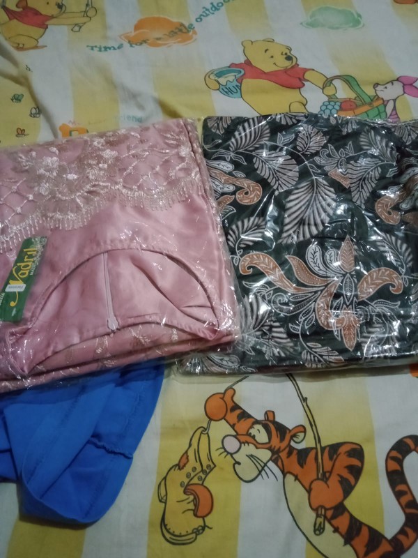 Maura Couple - Sania Ruffle Batik Couple Ori Ndoro Jowi Garansi Termurah Shopee - Batik Solo Modern