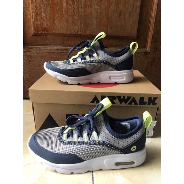 slip on airwalk kids