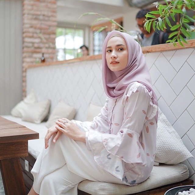 Selena Blouse by WearingKlamby