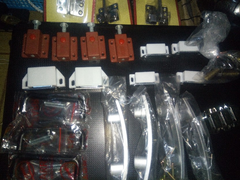 Handle Tarikan Laci Lemari Minimalis Chrome Hitam 318