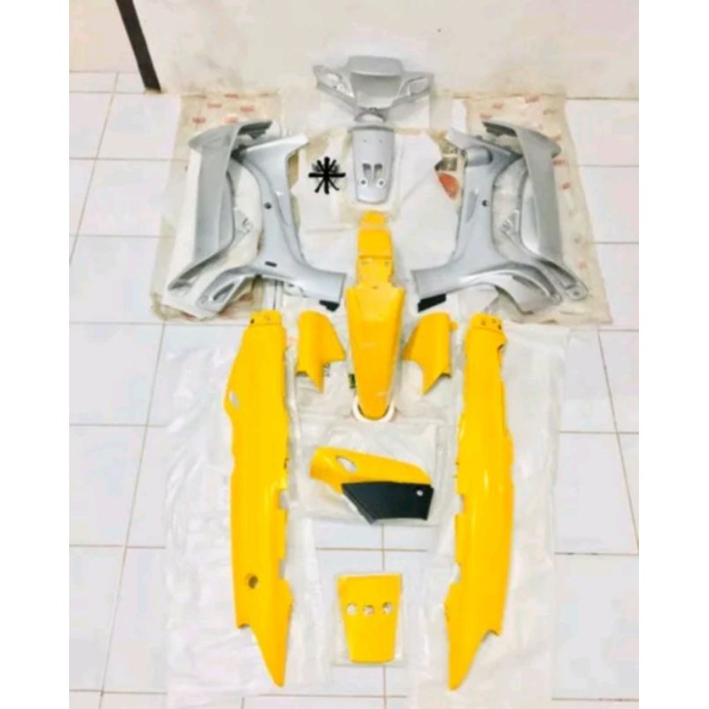 cover body halus yamaha f1zr milenium silver kuning