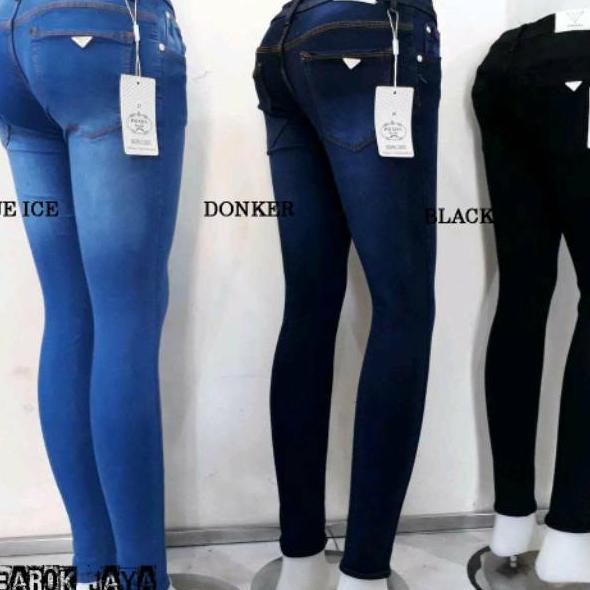 harga jeans prada original