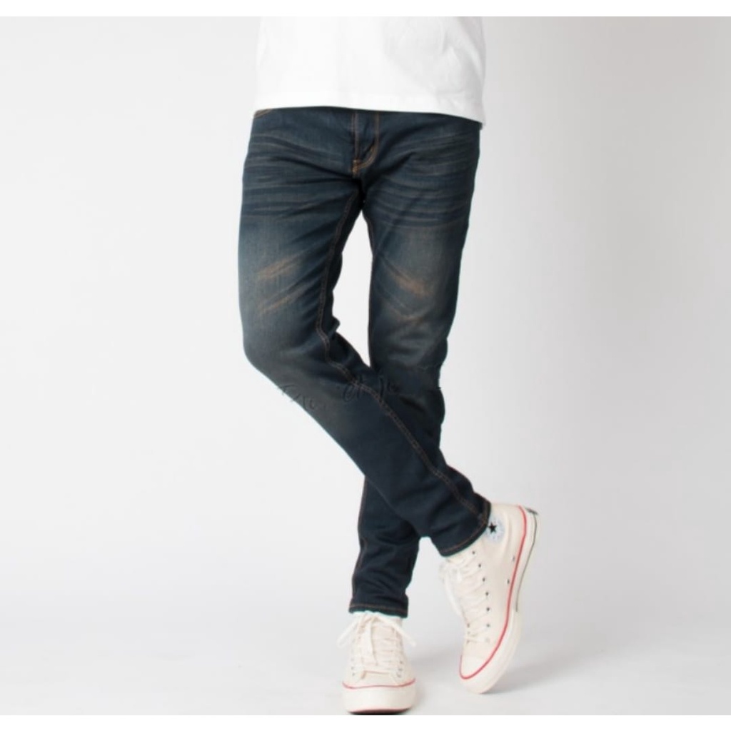 pull n bear jeans skinny pria stretch / celana pensil pria