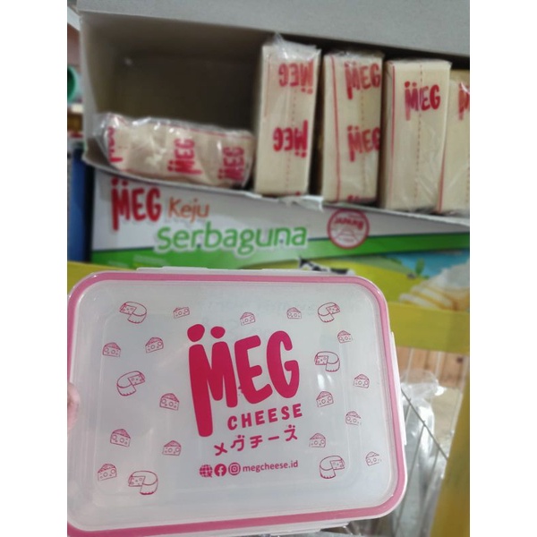 

keju meg potong GRATIS luncbox selama persediaan masih ada