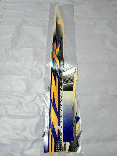 STRIPING F1Z R 2004