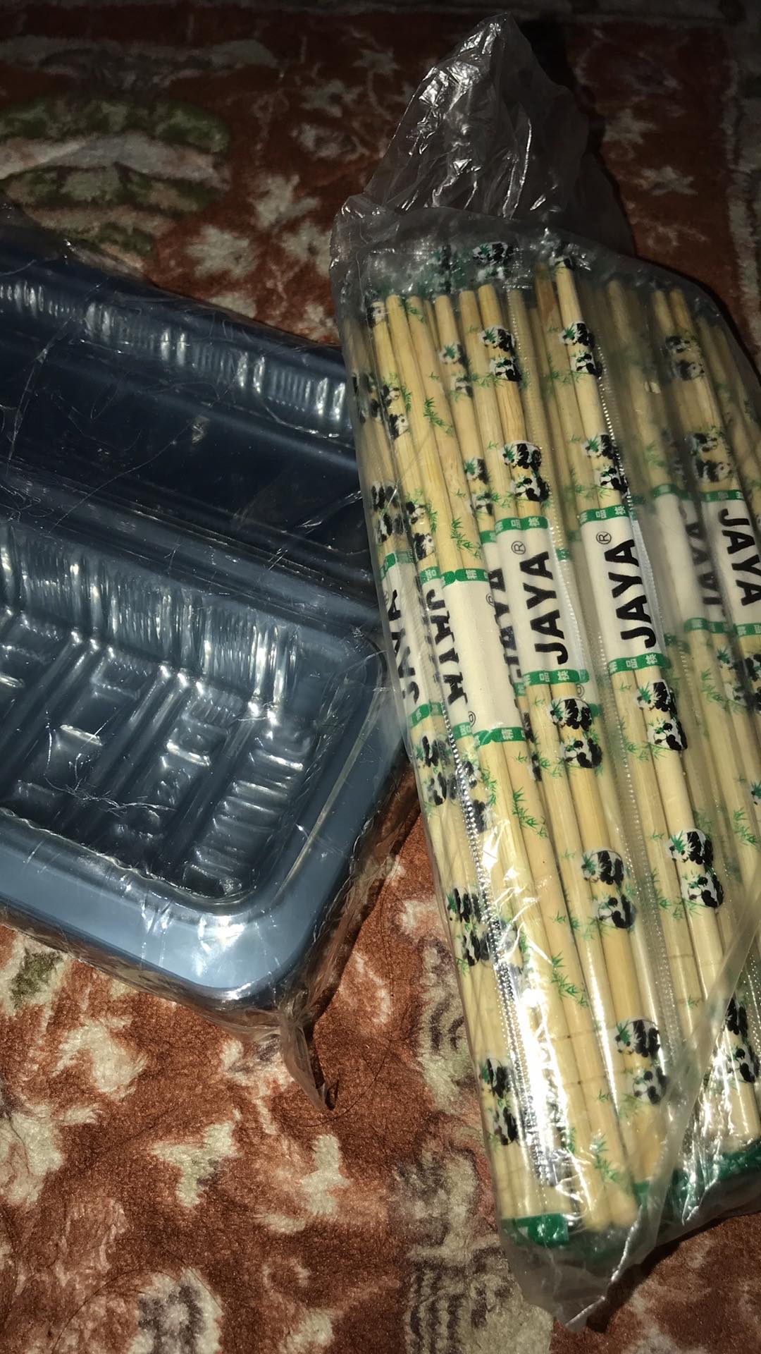 Sendok Makan Bening ( Isi 100 Pcs )
