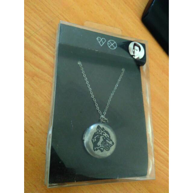 EXO SUHO OFFICIAL XOXO PENDANT SM SUM COEX
