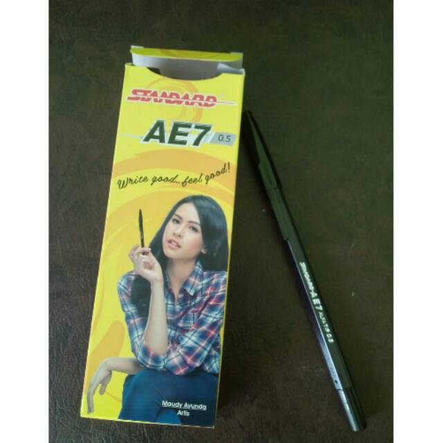 

Bolpen / bolpoin/ pulpen AE7 Standard warna hitam